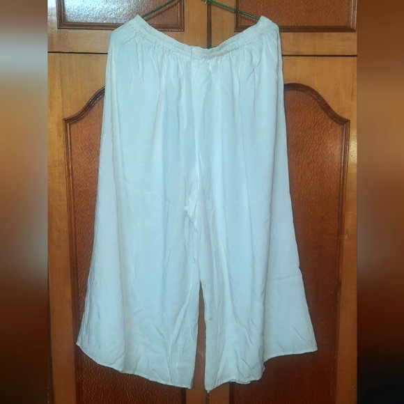 Women's Woollen Kurta stole and plazzo set Embroidered - Picture 3 of 5